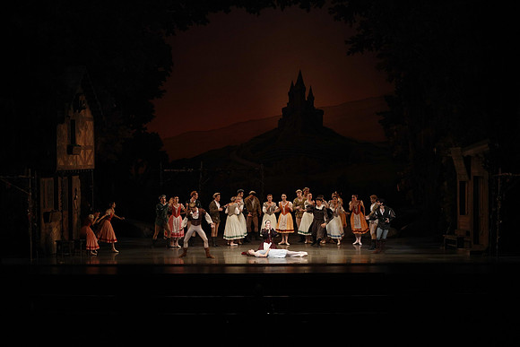 20161020_MCB_Giselle_Act1_DRSH_75A0053