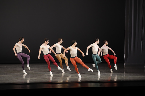 20170113_Glass_Pieces_Akhnaten_PR_MCB_Arsht_73A0729