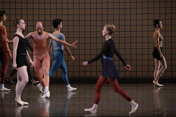 20170113_Glass_Pieces_no Makeup_DR_MCB_Arsht__73A0406
