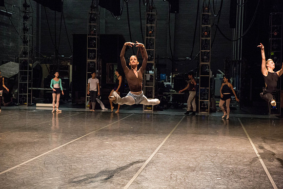 20161022_MCB_Giselle_Company_Clase_Arsht9C7C0107