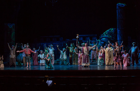 20150226_The_Pearl_Fisher_Act_39C7C2438