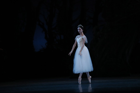 20161020_MCB_Giselle_Act2_DRDA_Arsht_73A6007