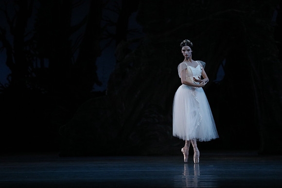 20161020_MCB_Giselle_Act2_DRDA_Arsht_73A5997