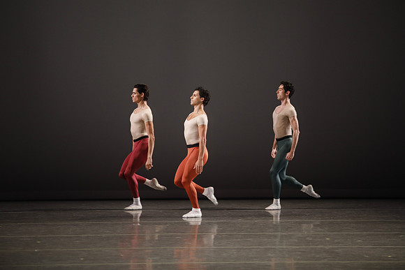 20170113_Glass_Pieces_Akhnaten_PR_MCB_Arsht_73A0709