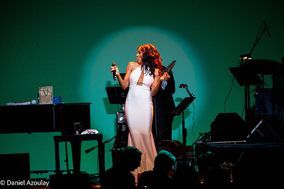 20201219_Deborah_Cox_9C7C3972