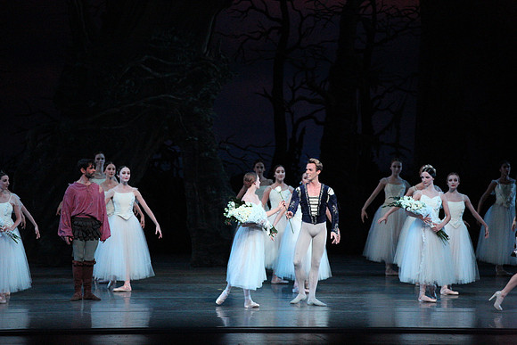 20161021_MCB_Giselle_Act2_Preformance_Arsht_9C7C0078