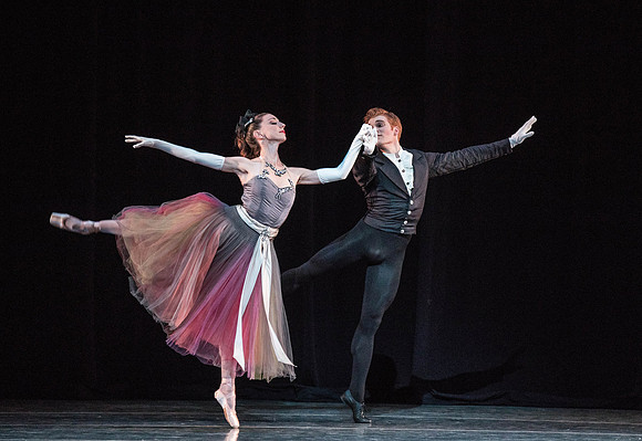 20180405_La Valse_Balanchine_Ravel__73A4222