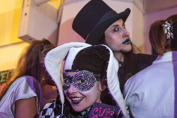 20120906_T1936x1288-57177
