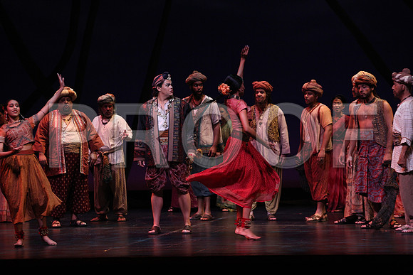 20150226_The_Pearl_Fisher_Act_29C7C0587