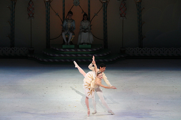 20141229_Nutcracker_WPB_PasDeDeux_CG3P2957