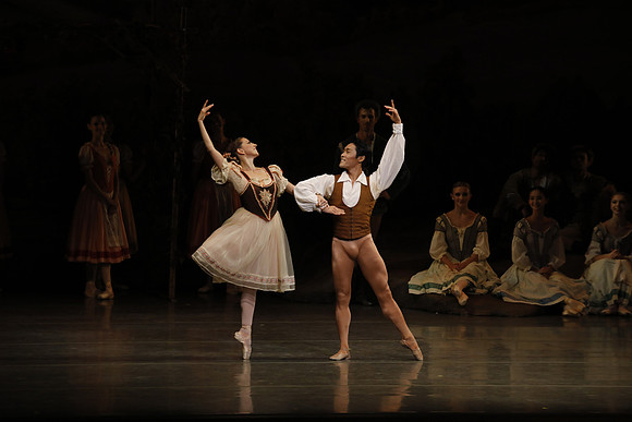 20161023_MCB_Giselle_Act1_3Cast_Jennifer_Laurent_Arsht__73A3571