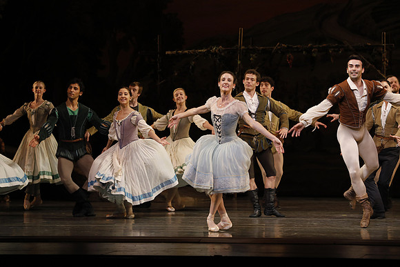 20161020_MCB_Giselle_2Cast_Act1_no Makeup_DRDA_Arsht_73A0083