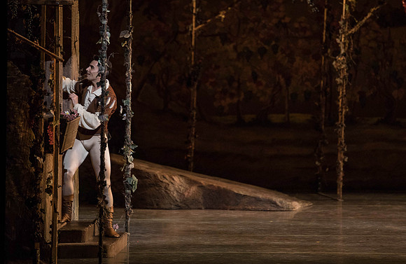 20161022_MCB_Giselle_Act1_2Cast_Tricia_Arsht_Arsht_73A5659