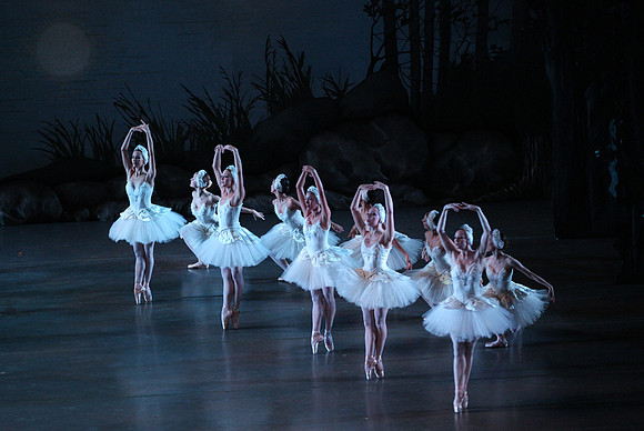 20151114_Swan_Lake_George_Balanchine_Kravis_IMG_6622