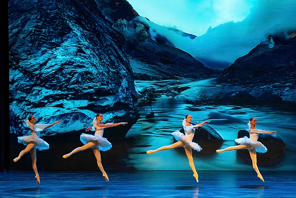 20241026_untitled20241026_Pas de deux from La bayadere__DSC2616