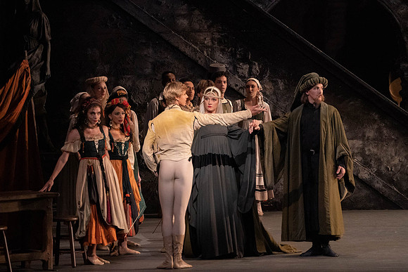 20221023_Romeo_And_Juliet_3Cast__DSC4830