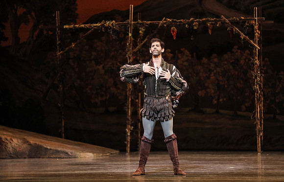 20161020_MCB_Giselle_Act1_DRDA_Arsht_73A3372
