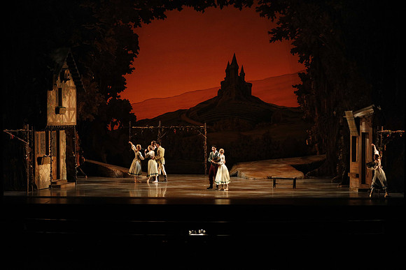 20161020_MCB_Giselle_Act1_2Cast_DR_No Makeup_Arsht_75A0012