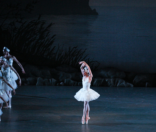 20151114_Swan_Lake_George_Balanchine_Kravis_IMG_6782