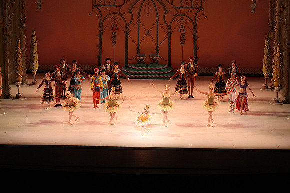 20141229_Nutcracker_WPB_Bows_CG3P4584