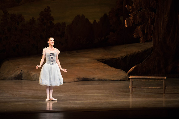20161022_MCB_Giselle_Act1_2Cast_Tricia_Arsht_Arsht_73A5692