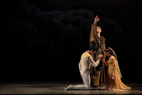 5029_DG_Miami_City_Ballet_Romeo_and_Juliet_Broward_center_2011_MG_6245-2