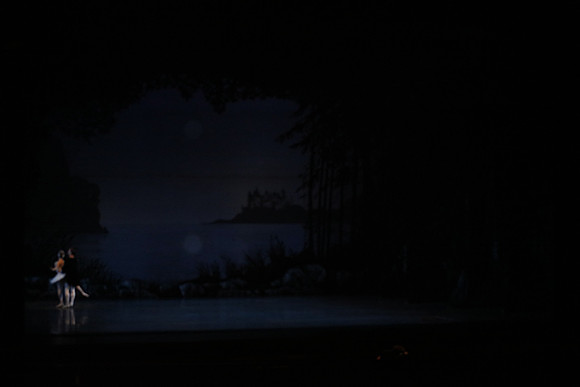 20151023_MCB_Swan_Lake_Prefomance_Arsht__75A2334