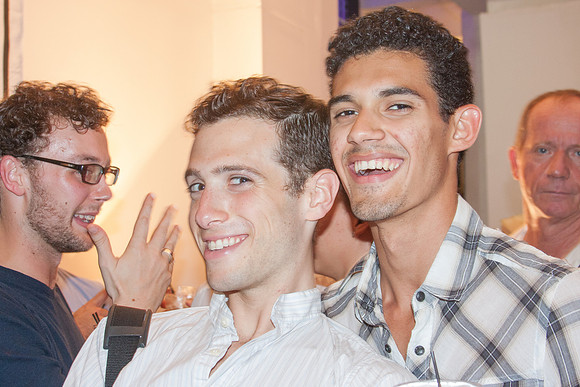 20120906_T1936x1288-56760