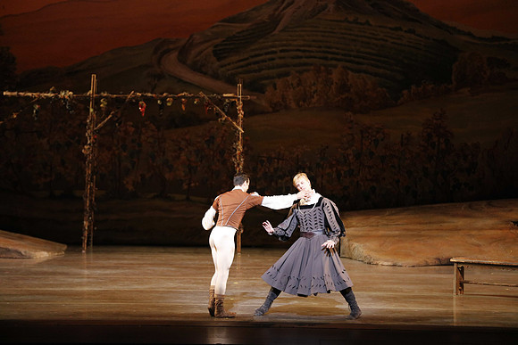 20161020_MCB_Giselle_Act1_2Cast_DR_No Makeup_Arsht_75A0096