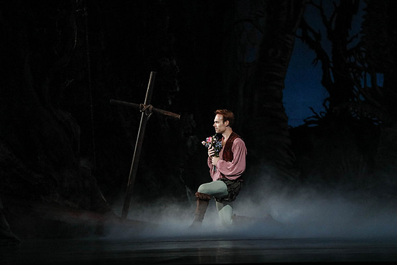 20161020_MCB_Giselle_2Cast_Act2_no Makeup_DRDA_Arsht_73A1568