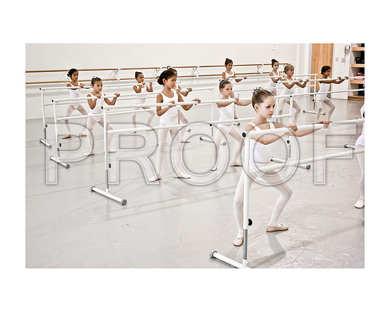 6038_DG_Miami_Ballet_Rehersal_Kids_3_FL_ZV4N9015