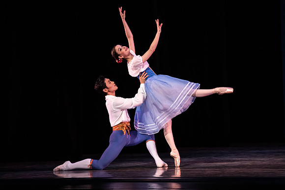 20190221_The Flower_festival_in_Genzano_pas_de_Deux_MG_2352