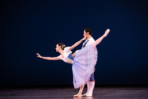 20190221_The Flower_festival_in_Genzano_pas_de_Deux_MG_2273
