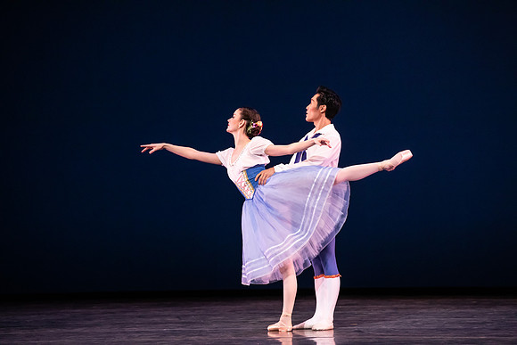 20190221_The Flower_festival_in_Genzano_pas_de_Deux_MG_2259