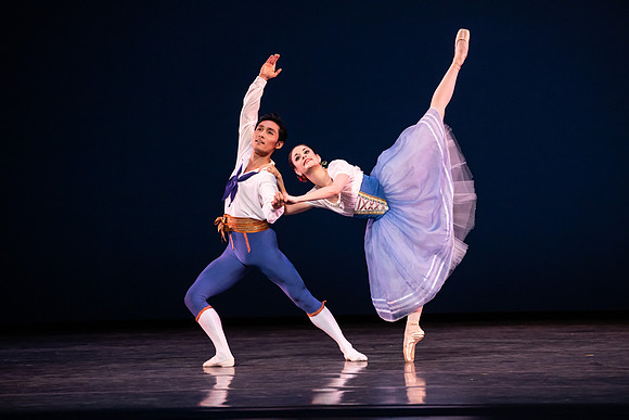 20190221_The Flower_festival_in_Genzano_pas_de_Deux_MG_2398