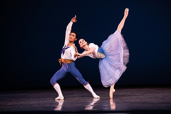 20190221_The Flower_festival_in_Genzano_pas_de_Deux_MG_2397