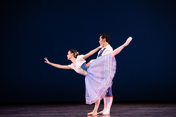 20190221_The Flower_festival_in_Genzano_pas_de_Deux_MG_2272