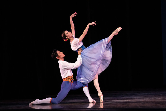 20190221_The Flower_festival_in_Genzano_pas_de_Deux_MG_2350