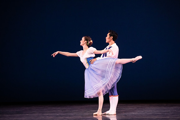 20190221_The Flower_festival_in_Genzano_pas_de_Deux_MG_2255