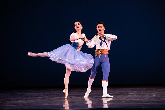 20190221_The Flower_festival_in_Genzano_pas_de_Deux_MG_2403
