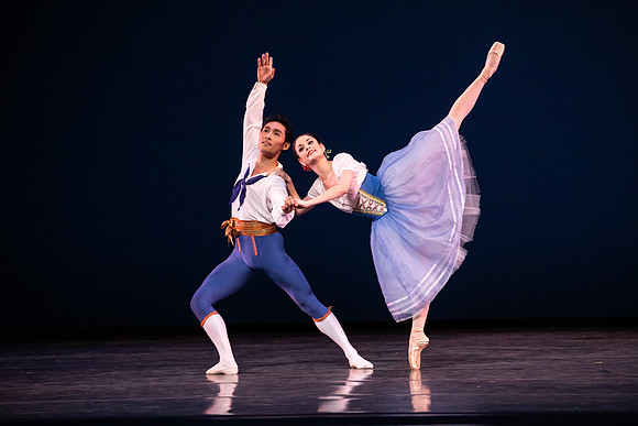 20190221_The Flower_festival_in_Genzano_pas_de_Deux_MG_2393