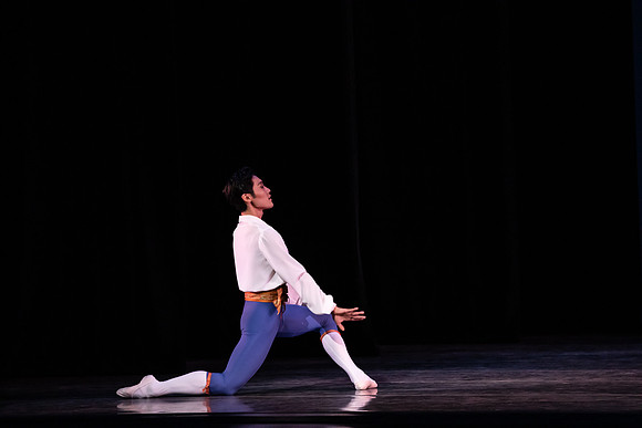 20190221_The Flower_festival_in_Genzano_pas_de_Deux_MG_2331