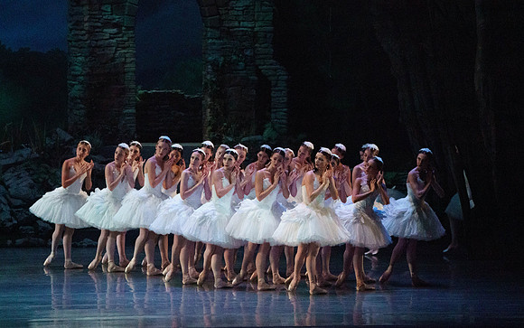 Swan_Lake_2_Cast_Jennifer_MCB_0509