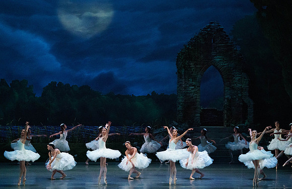 Swan_Lake_2_Cast_Jennifer_MCB_0679