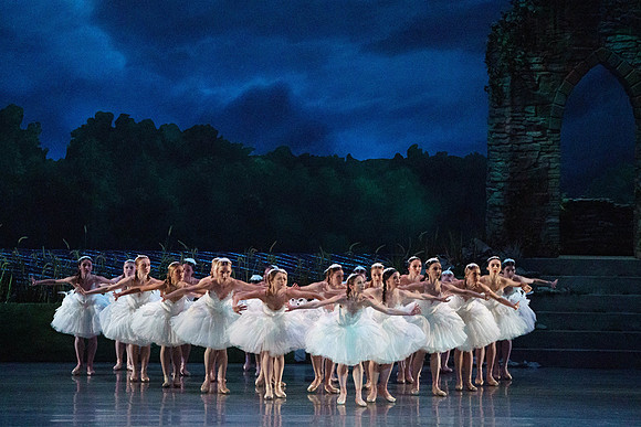 Swan_Lake_2_Cast_Jennifer_MCB_0443
