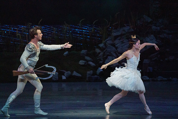Swan_Lake_2_Cast_Jennifer_MCB_0028