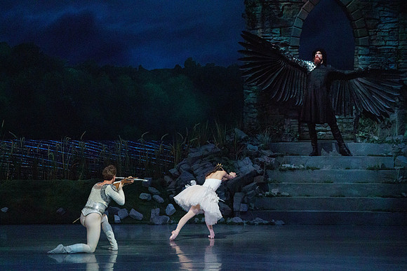 Swan_Lake_2_Cast_Jennifer_MCB_0320