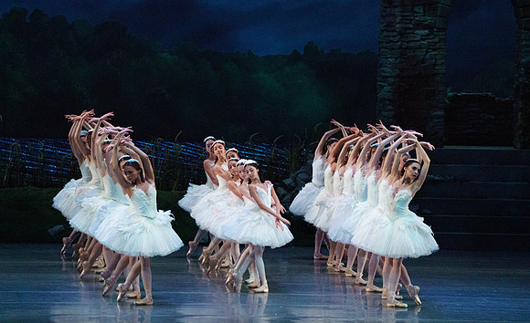 Swan_Lake_2_Cast_Jennifer_MCB_0590
