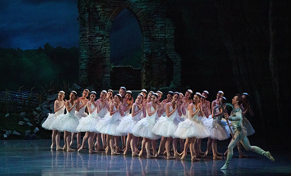 Swan_Lake_2_Cast_Jennifer_MCB_0513