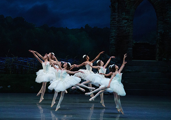 Swan_Lake_2_Cast_Jennifer_MCB_0606
